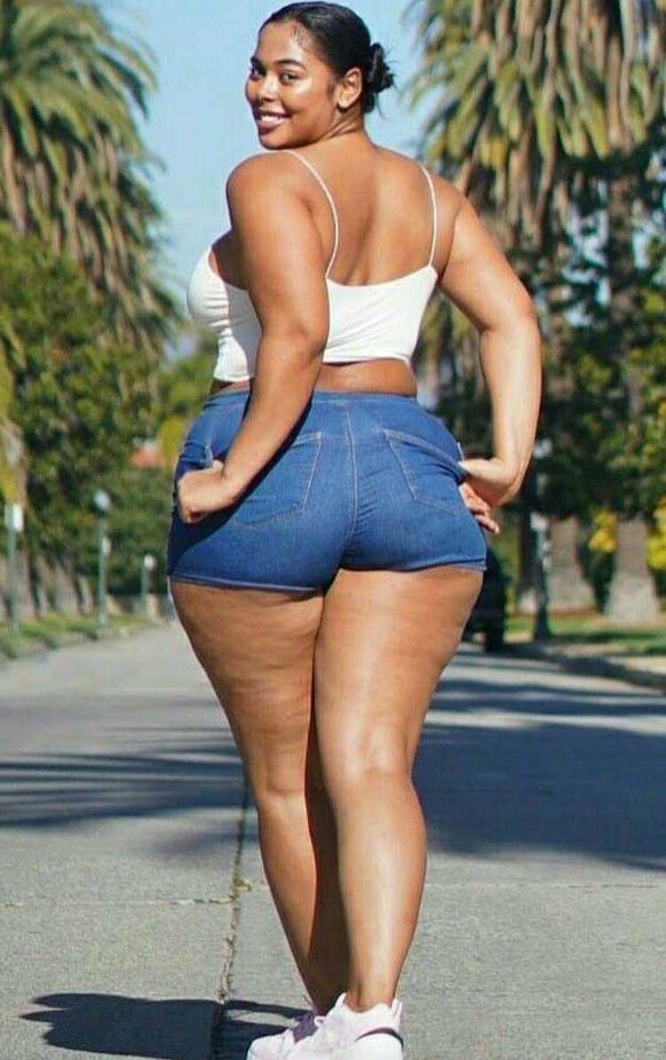 Ana Cheri сочная