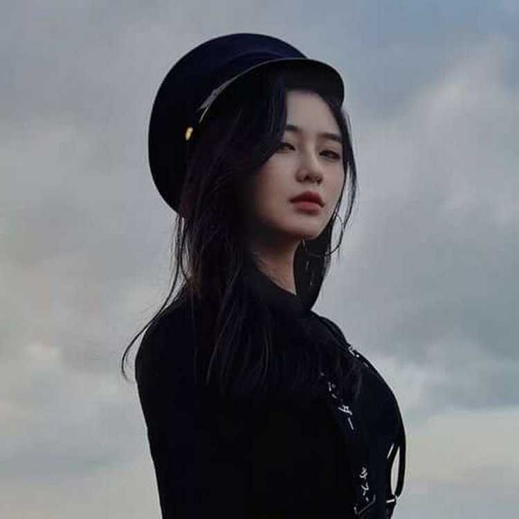 Кореянки в черном