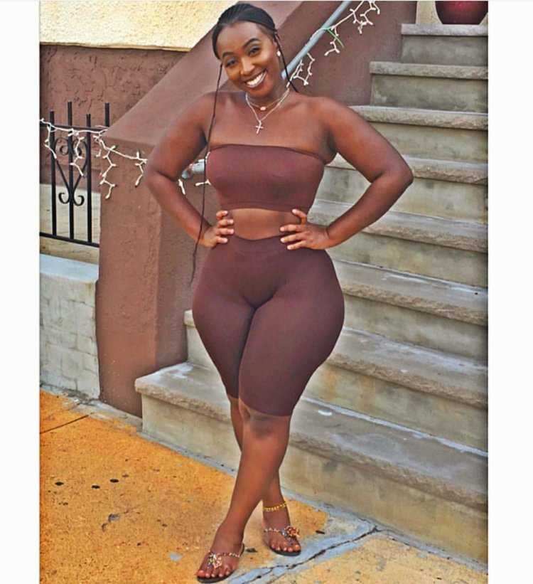 Mzansi big Black booty