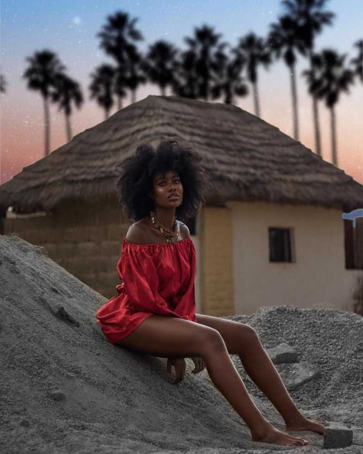 Адриана махогани чернокожая модель