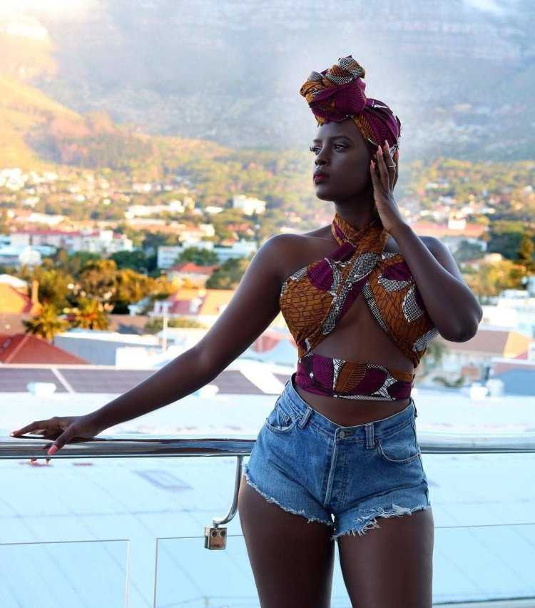 Темнокожие девушки