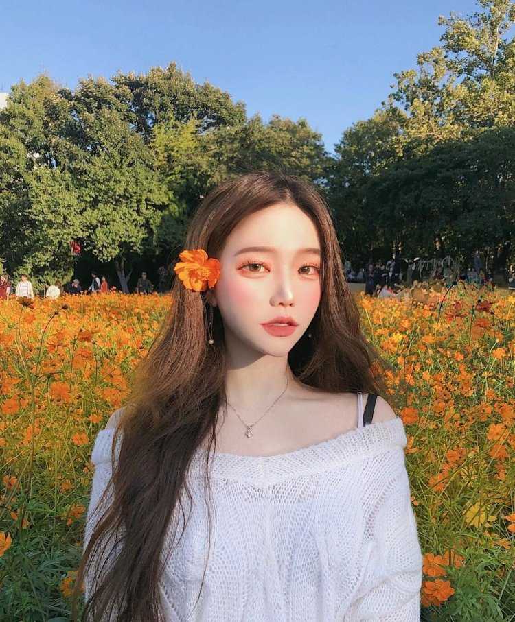 Улзанг герл