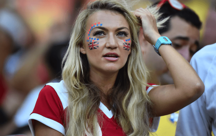 Фанатки сборной Англии