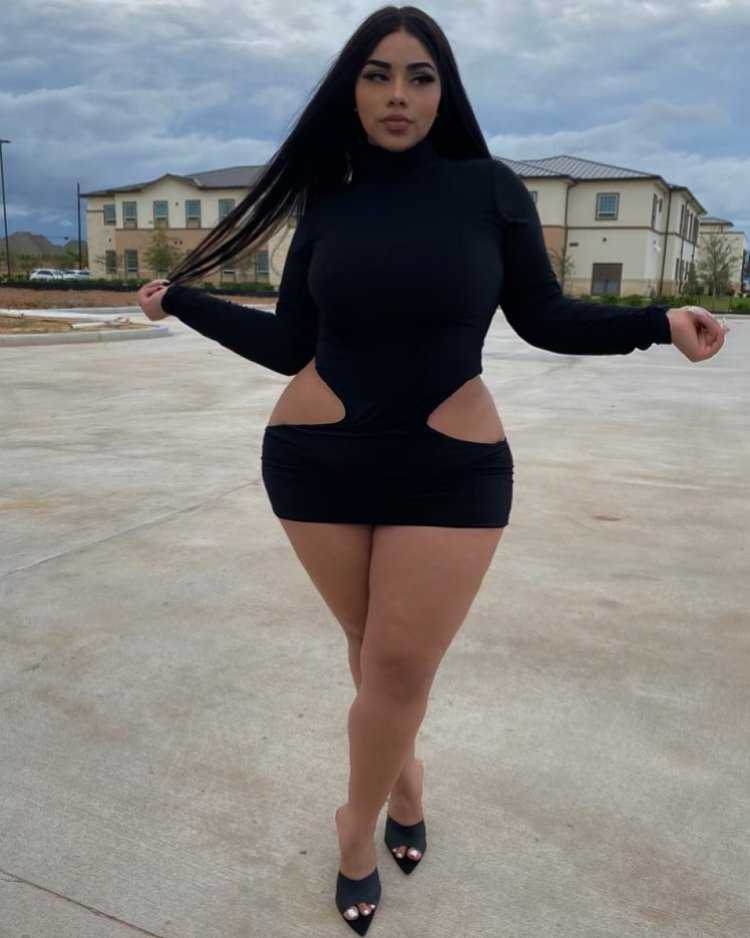 Megan Velez. YARDENIIVELEZ