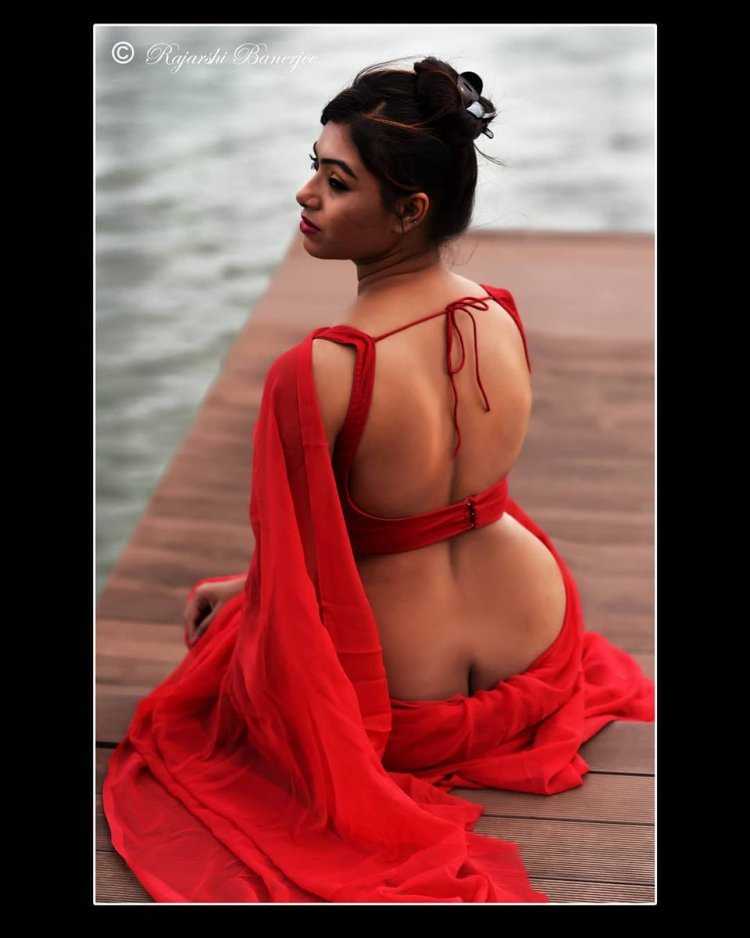 Большие ляжки в хиджабе