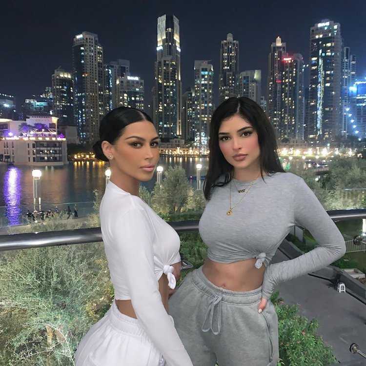 Ким Кардашьян и Кайли Дженнер
