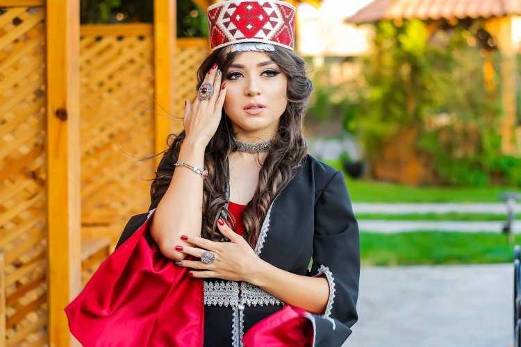 Армянская Национальная одежда Инга Ануш