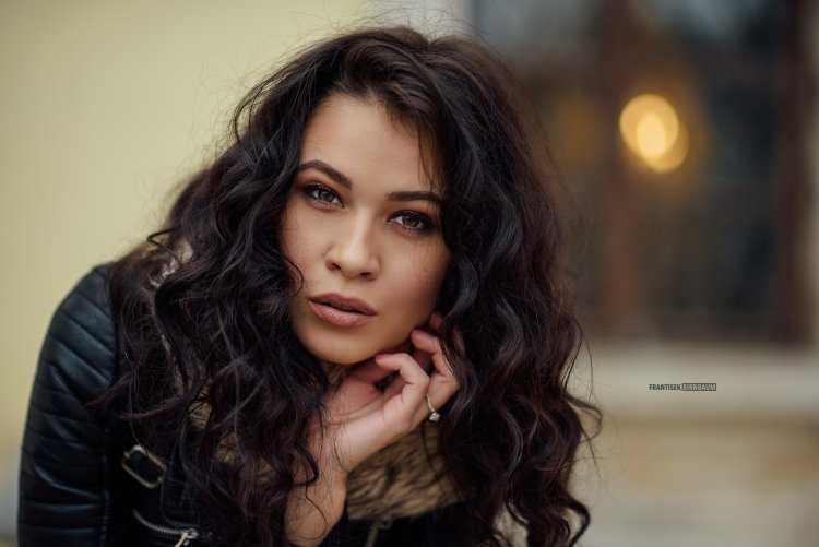 Австралийские актрисы брюнетки10