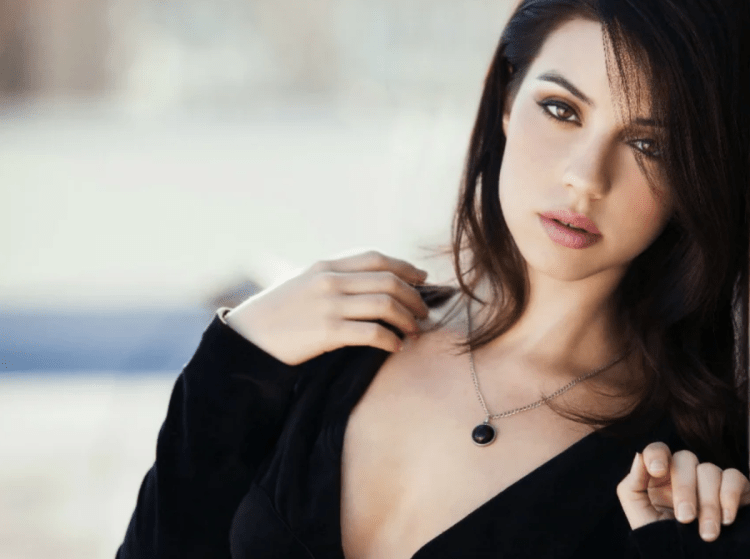 Эмили Дэвис