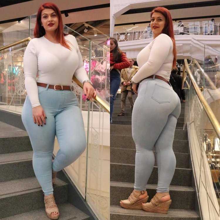 Модель Plus-Size Chira