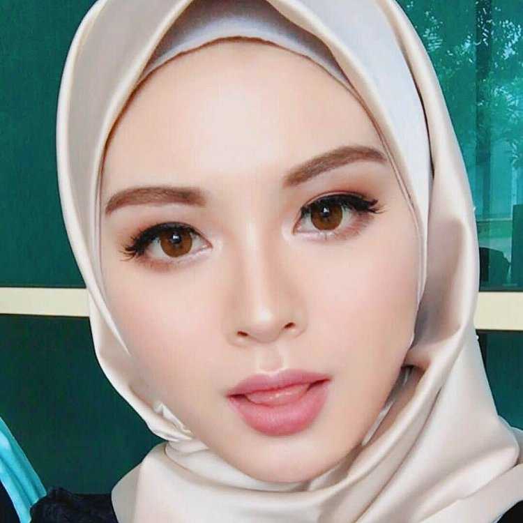 Казашки в хиджабе