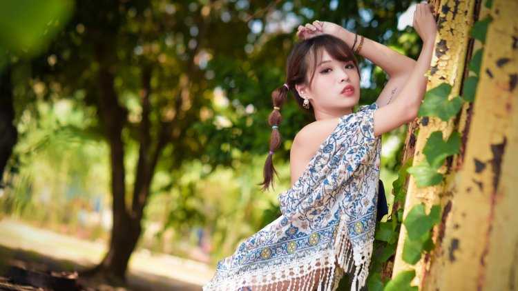 Азиатские девушки в очках красивые