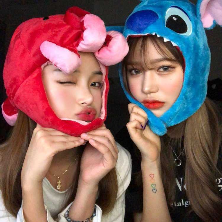 Веселая кореянка