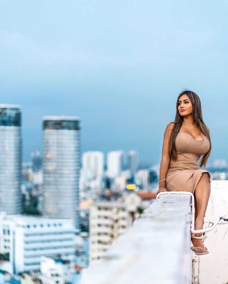 Вал Кортес модель