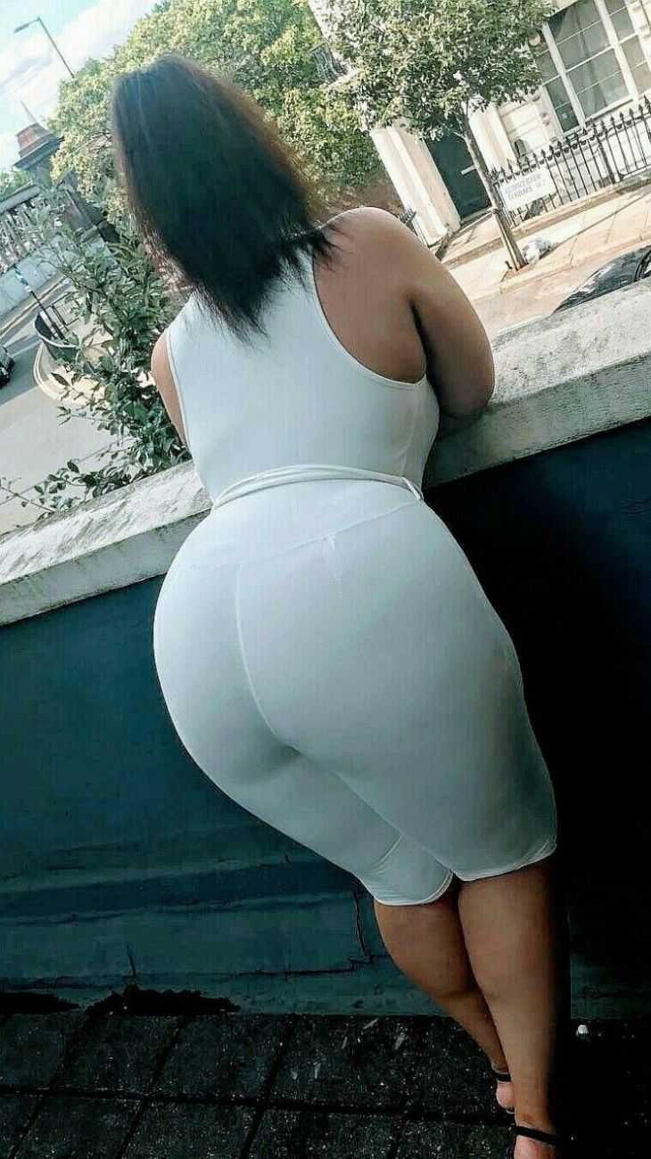 Красивые попки в платье