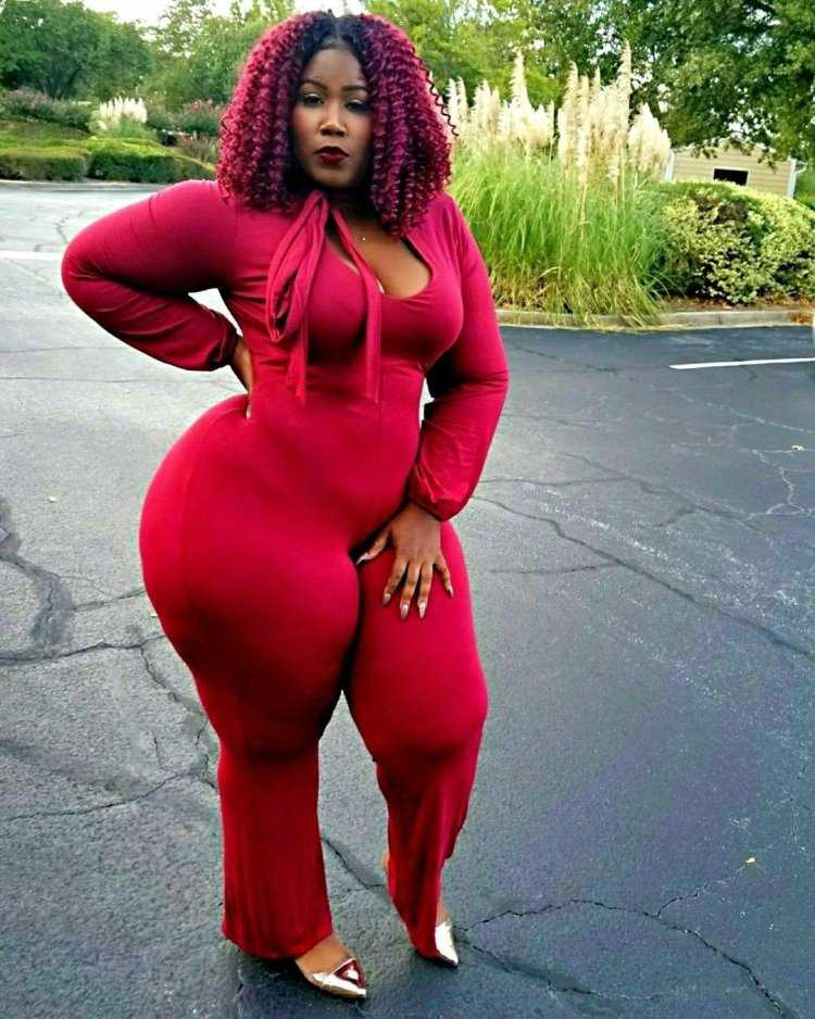 Толстые широкие бедра