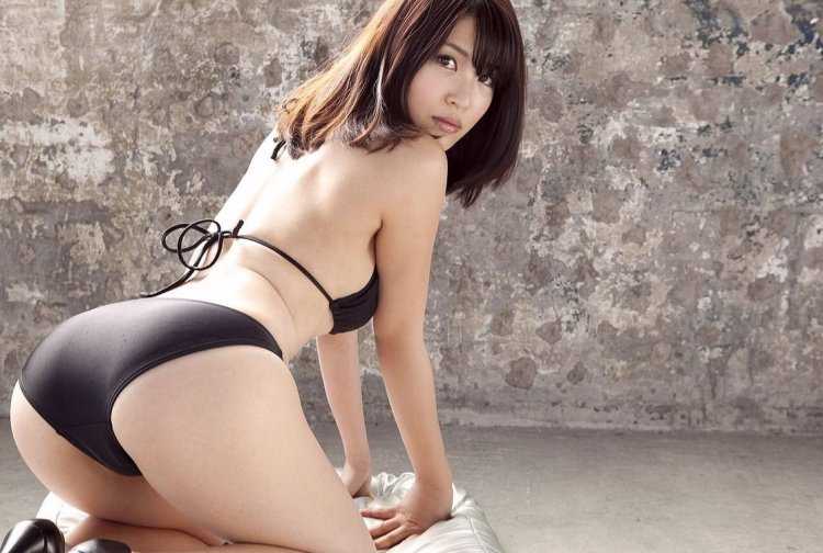 Модель Asuka Kishi.