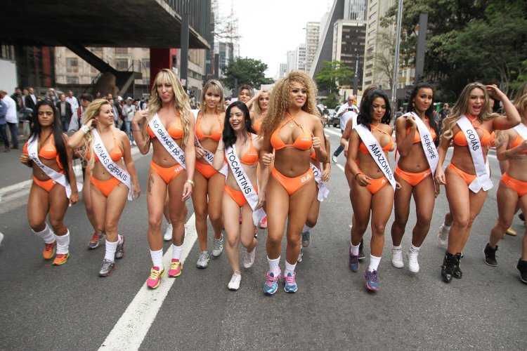 Бразильский конкурс Мисс бум бум