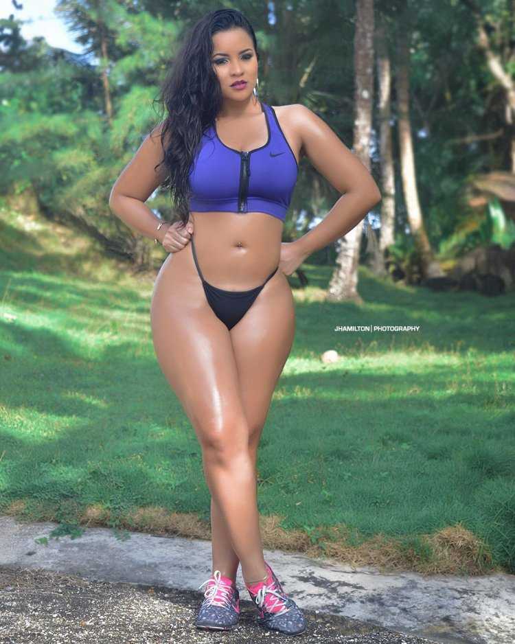 Anna Matthews модель