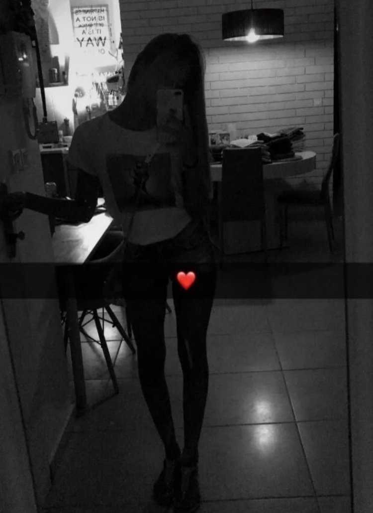 Брюн4ька без щица ночью