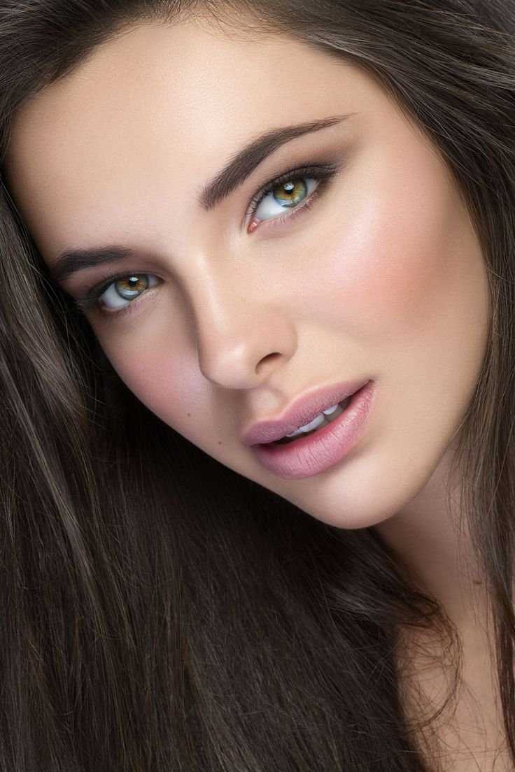 Красивое лицо