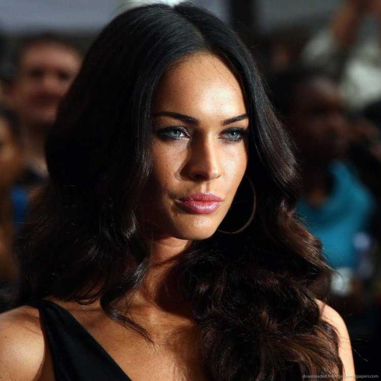 Знаменитость Сальма Хайек