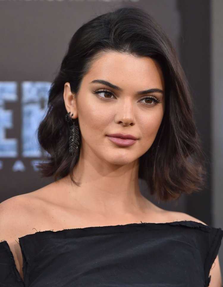 Джена Татум стрижка каре