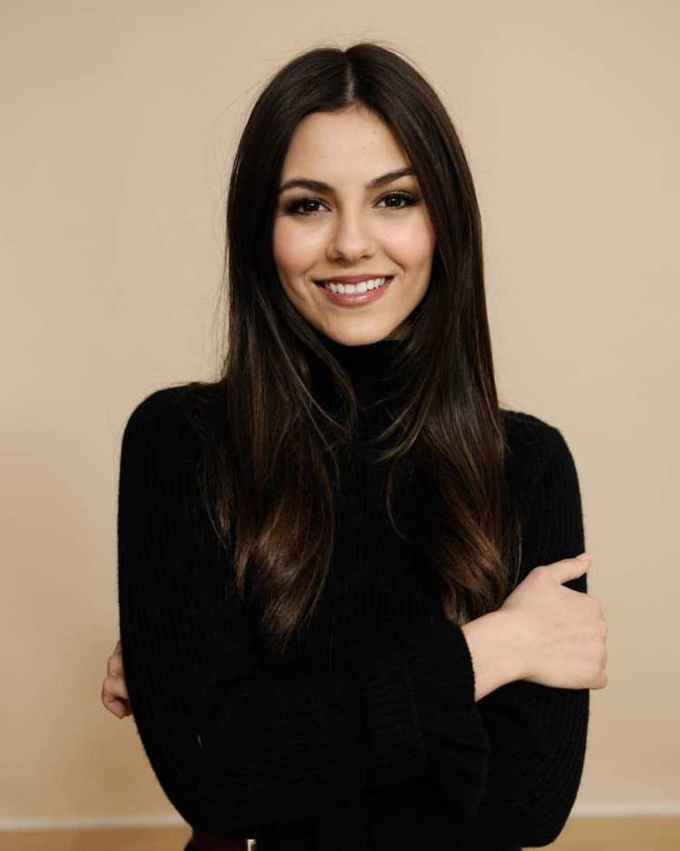 Брюнетки голливудские звезды53