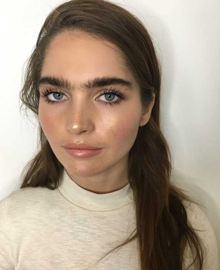 Густые брови у женщин