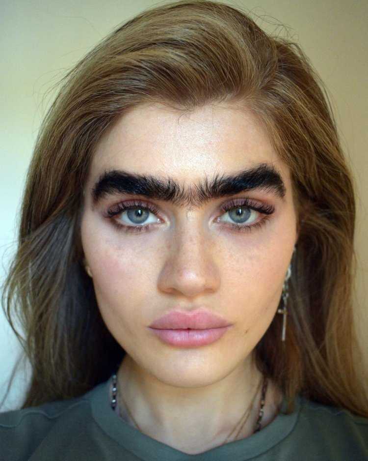 Модель София Хаджипантели