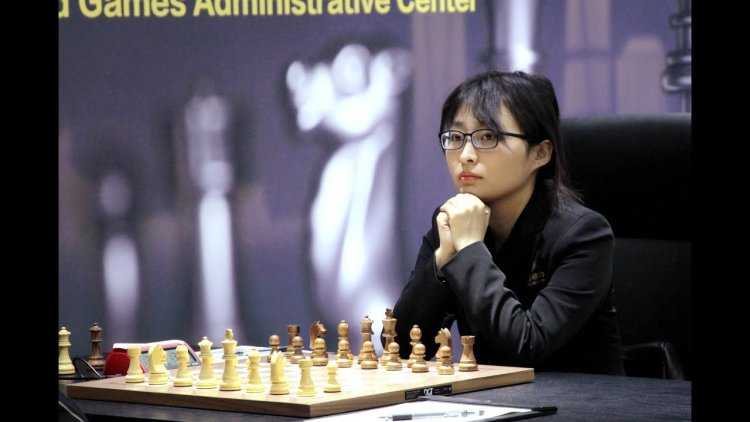 Цзюй Вэньцзюнь шахматистка