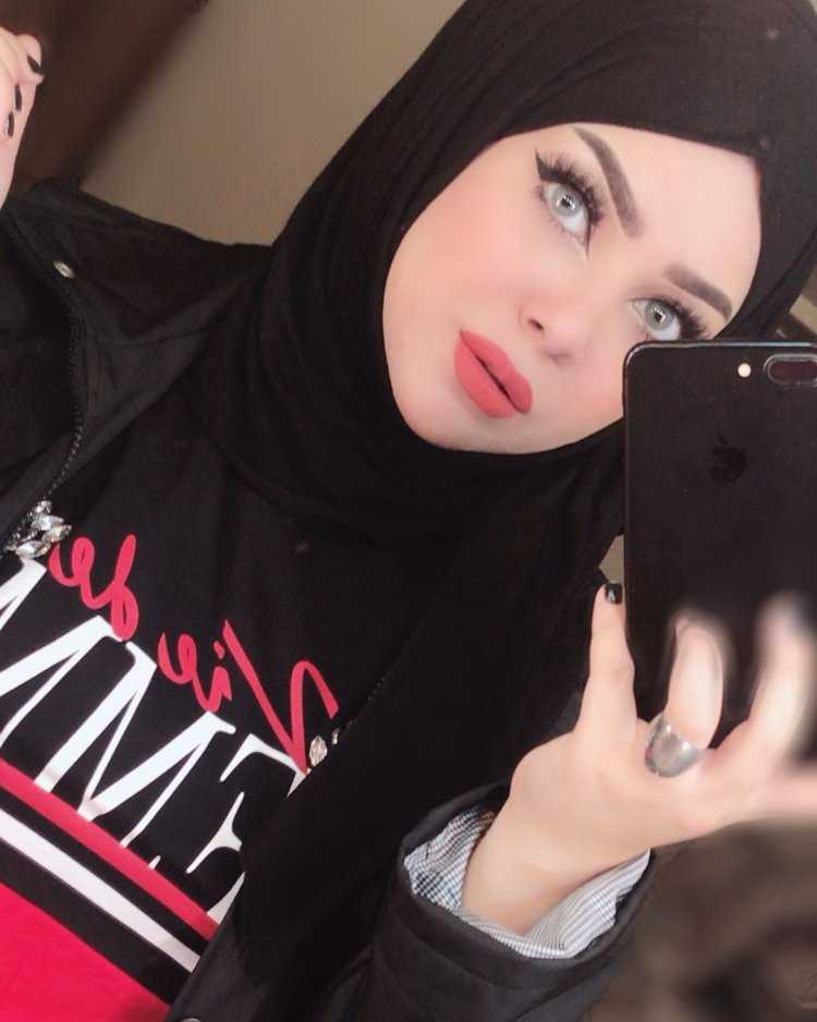 Чеченская модель Амира Ташаева