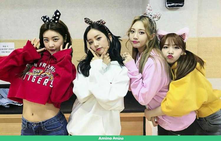 Четыре подруги кореянки