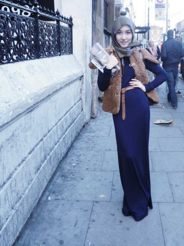 Сандра Арабиан в хиджабе