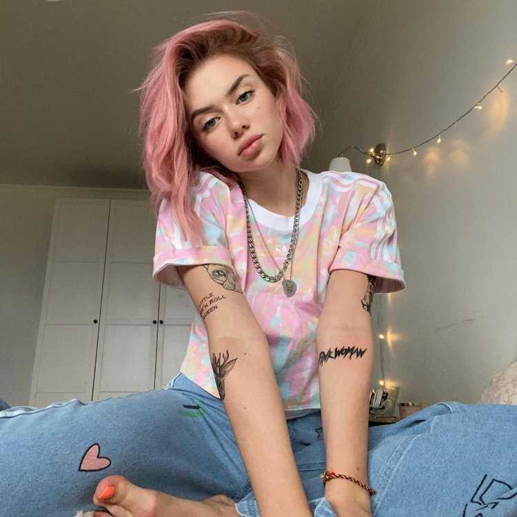 Алина Олешева кис кис