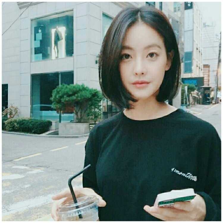 Кореянки с каре без челки