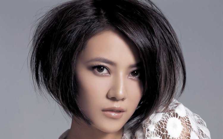 Девушка азиатской внешности с каре3