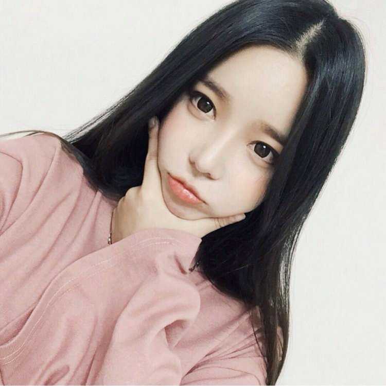 Сонг Чериш кореянка