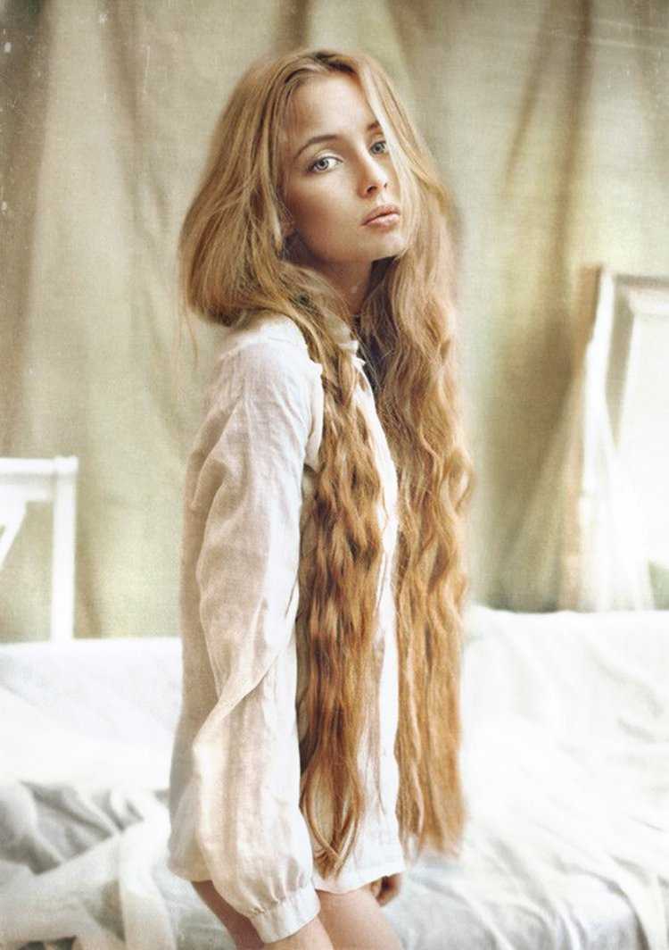 Красивые длинные густые волосы