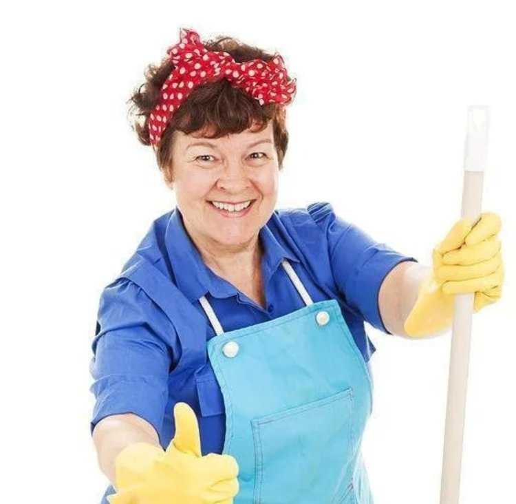 Женщина уборщица