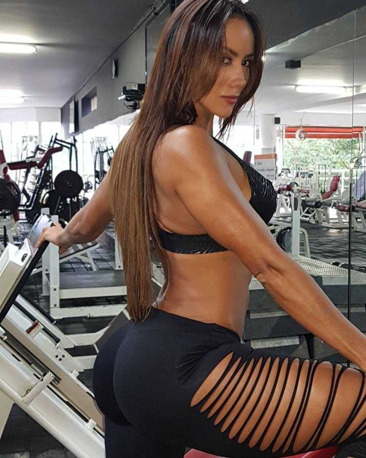 Фитнес модель Sonia Isaza