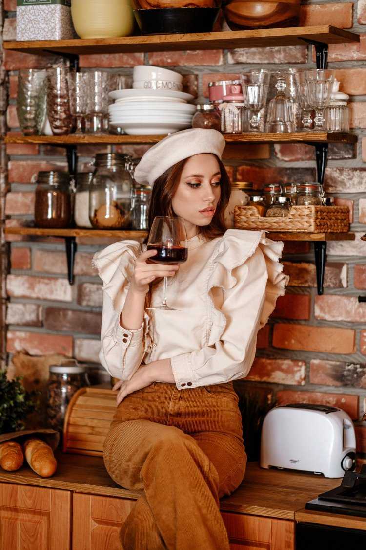 Мода Парижа Франции стиль Парижский Шик