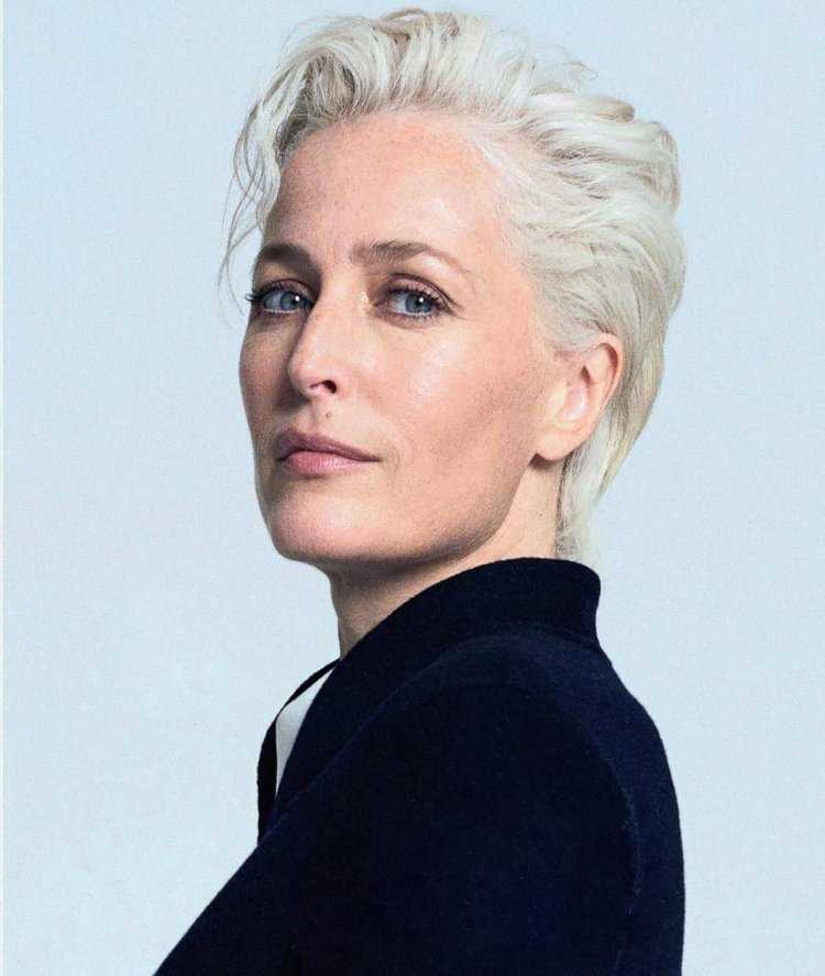 Джилиан Андерсон с короткой стрижкой