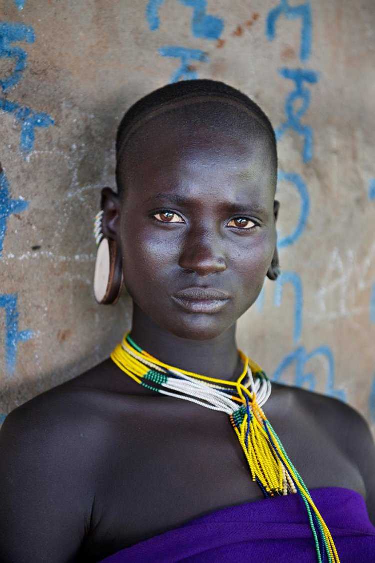 Стив МАККАРРИ Африканская девочка