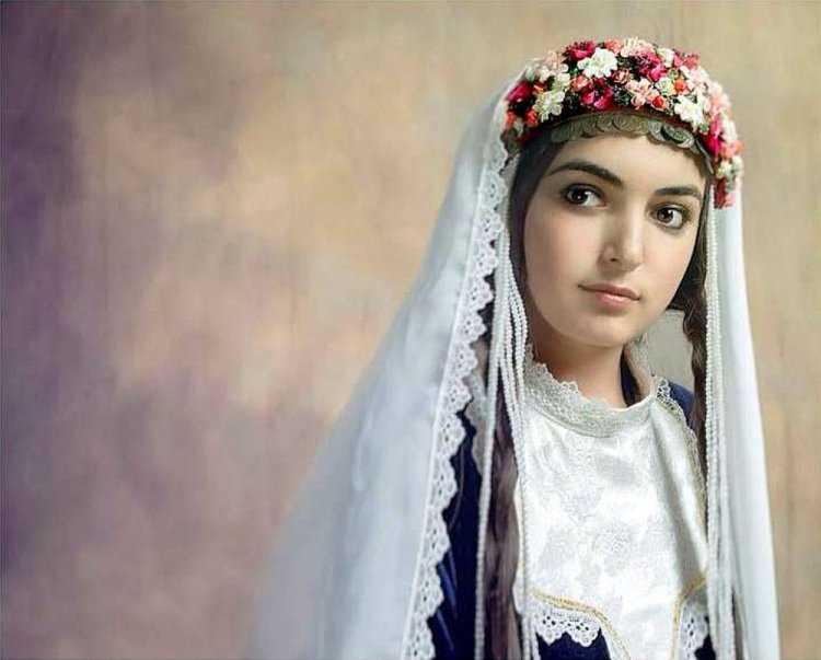 Минтана армянский национальный костюм