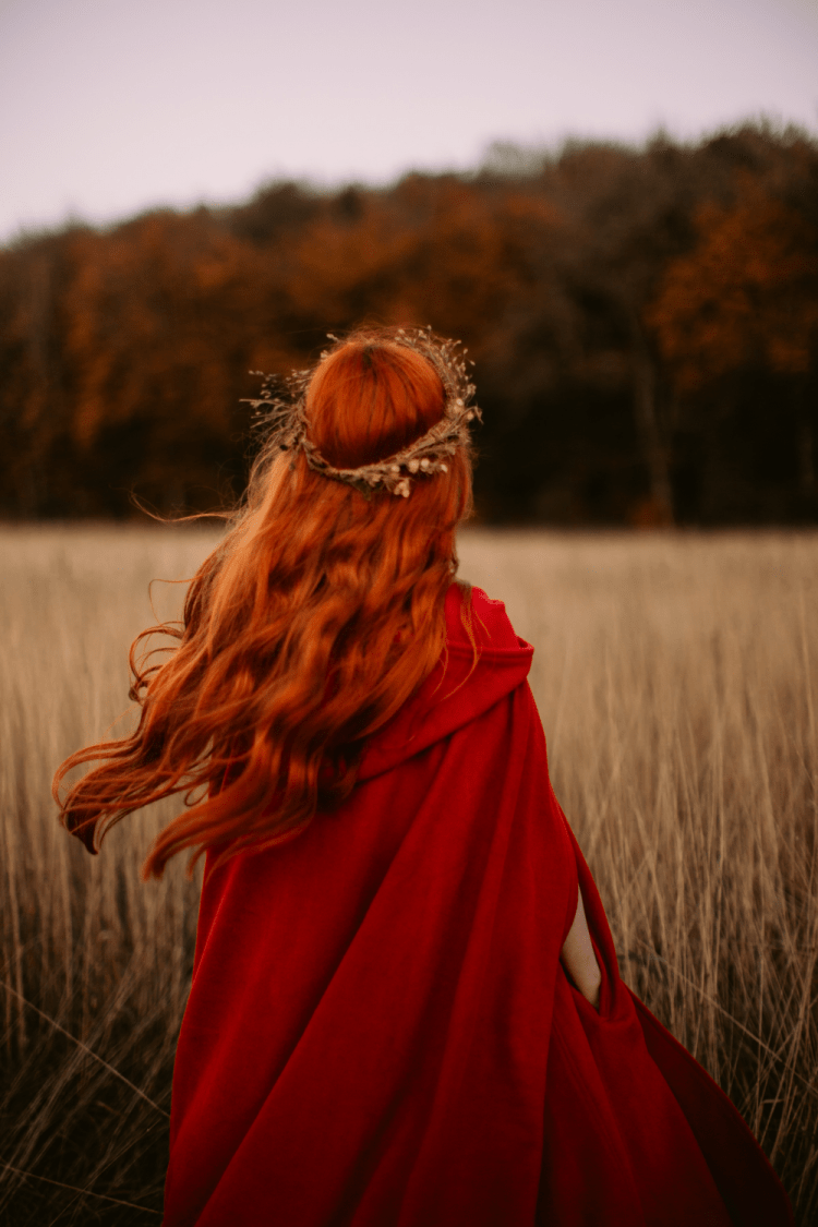 Длинные рыжие волосы Эстетика