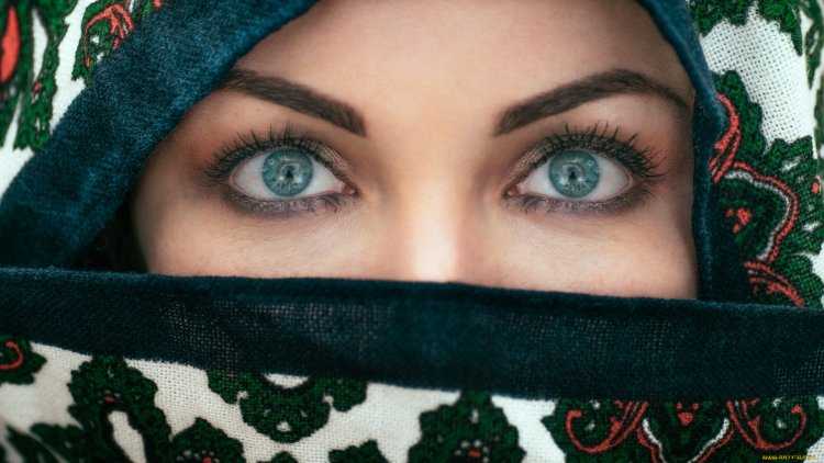 Мусульманка с зелеными глазами