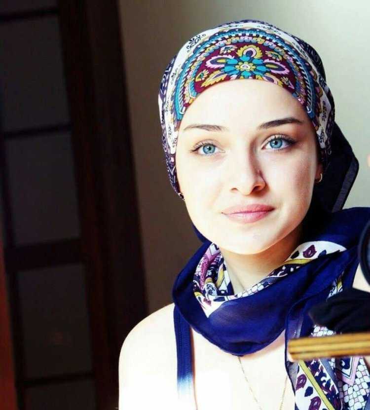 Айша Курбанова