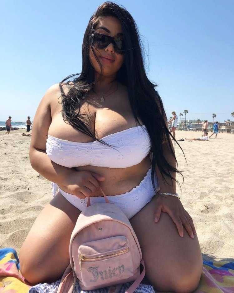 Губастые сисястые пухляшки