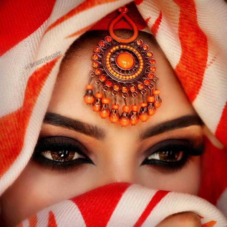 Глаза индийских женщин